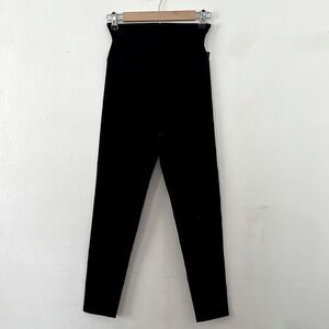 Yummie Leggings NWT  